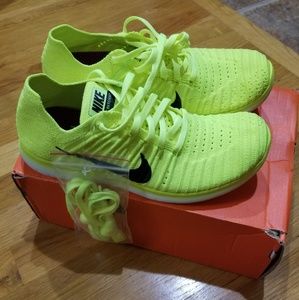 NWT Nike Wmns Free RN Flyknit Running Shoes